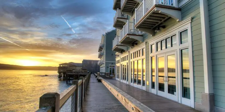 Best Hotels near Monterey Bay Aquarium: Top Stays for 2024